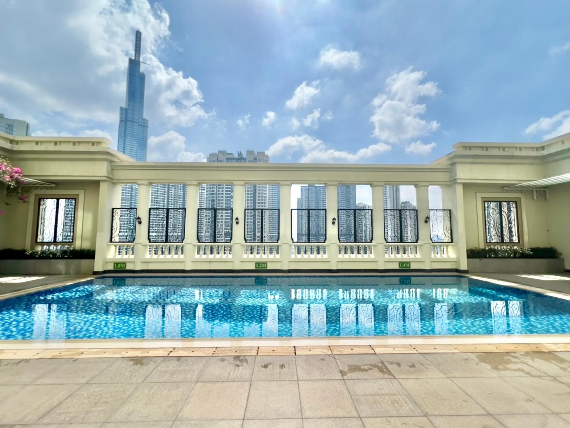 Diny Aparthotel - Rooftop Pool - The Manor 2 Хошимин Экстерьер фото